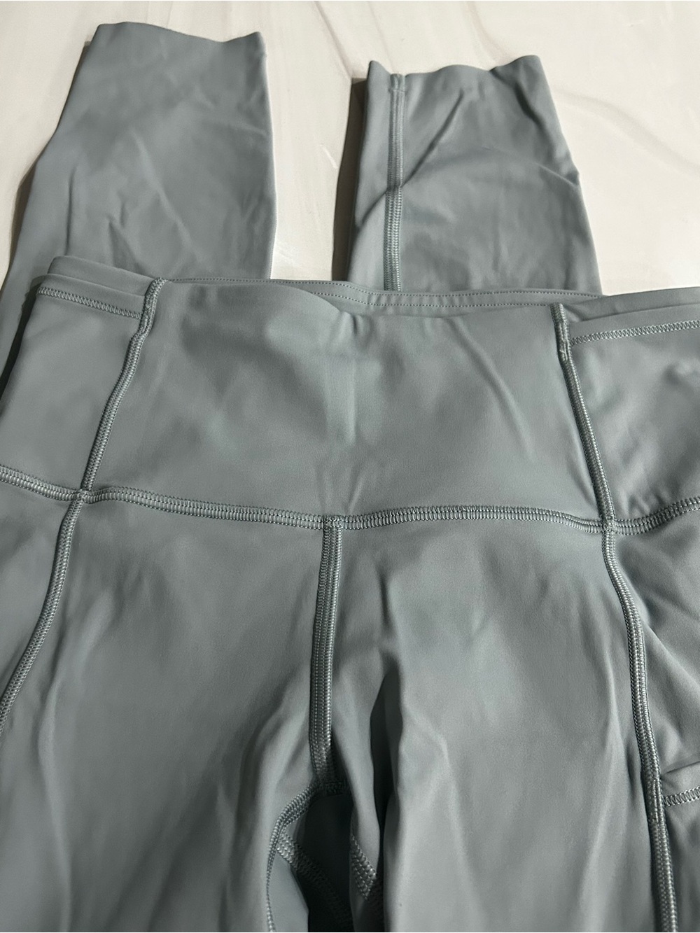 Lululemon fast and free blue cast legging 25" Size 4 light teal - Picture 6 of 10